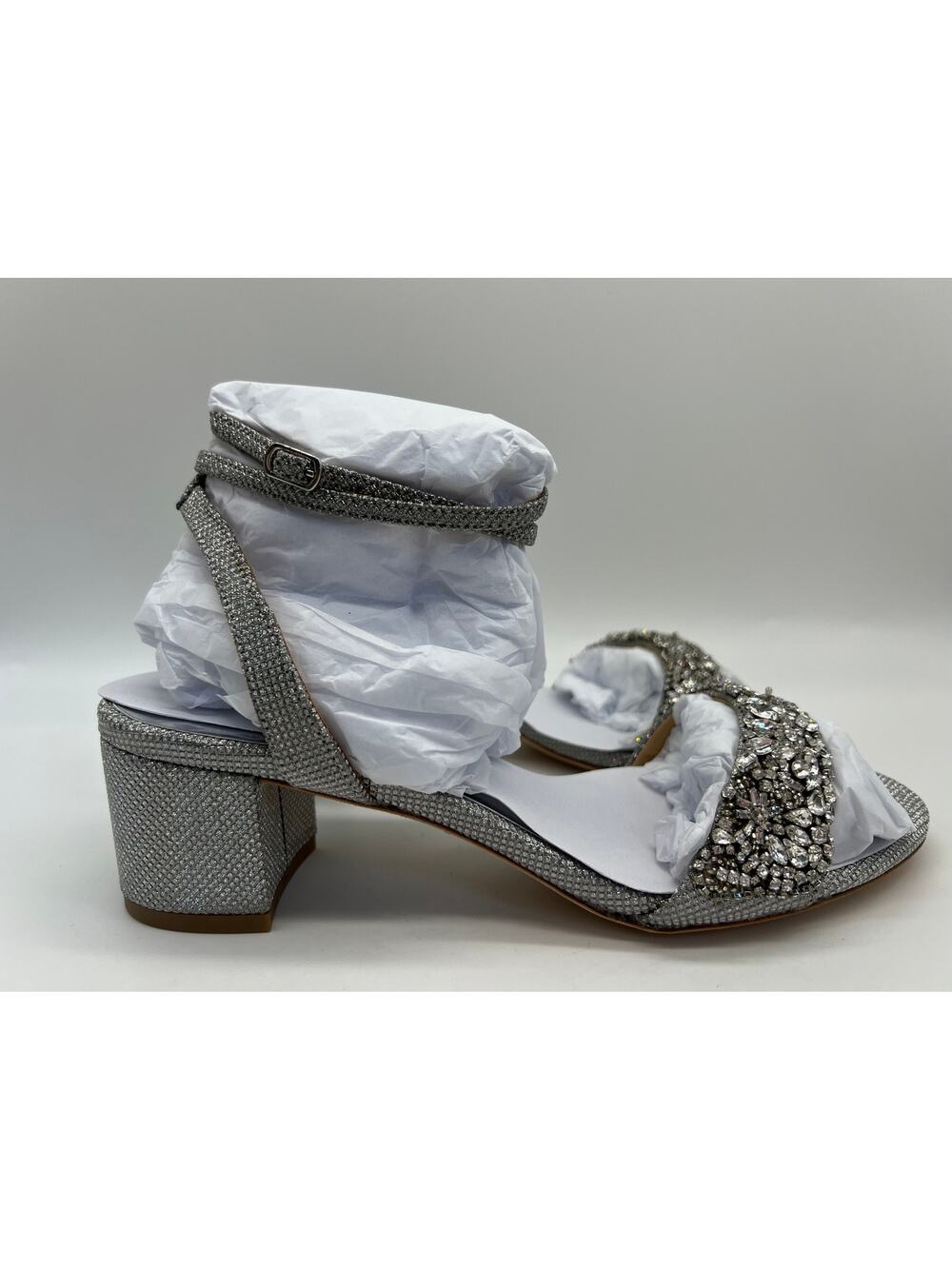 Badgley Mischka Women's Jada Ankle Wrap Block Heel Silver MP5316 Size 8 NIB